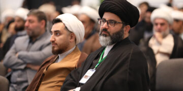 حجت‌الاسلام والمسلمین موسوی‌زاده مدیر مجتمع عالی بین‌الملل حوزه در کنگره بین‌المللی میرزای نائینی در نجف اشرف شرکت کرد.
